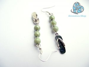 Zöld, zsorzsett gyöngyös fülbevalók